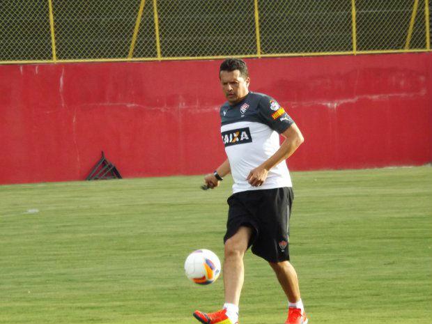O técnico Claudinei Oliveira quer sair do Castelão com uma boa vantagem para o jogo de volta
