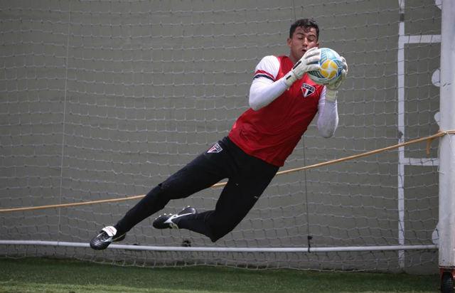 Renan chegou ao Tricolor em 2013 e nem sequer estreou