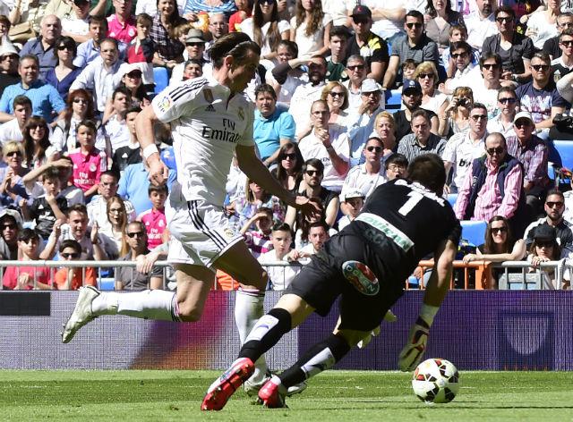Gareth Bale abriu o placar aos 25 minutos do primeiro tempo (Foto: Gerard Julien)