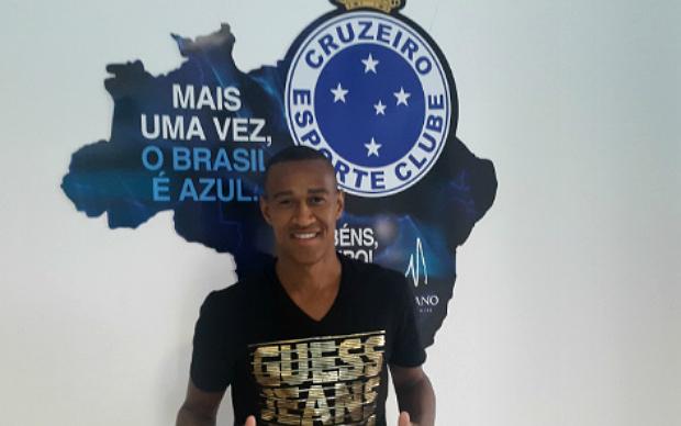 Fabrício foi emprestado ao Cruzeiro até julho de 2016