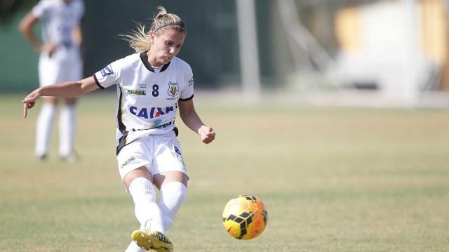 O Kindermann goleou a Ferroviária em Caçador, por 5 a 2, e levantou o troféu da Copa do Brasil feminina