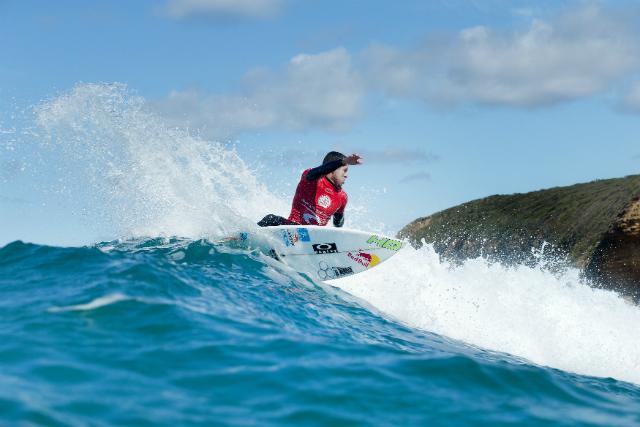 Adriano de Souza, o Mineirinho, é o terceiro colocado do Mundial 2015, com 14.500 pontos (Foto: Kelly Cestari/WSL)