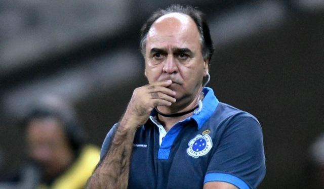 O técnico Marcelo Oliveira afirmou que, com um jogador a mais, era para o Cruzeiro ter vencido o Atlético
