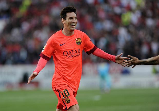 Após terminar a temporada 2013/2014 de forma decepcionante, Messi comemorou o bom retorno (Foto: Christina Quicler/AFP)