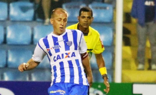 Marquinhos completará 300 jogos à frente da equipe na terça-feira