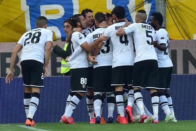 Apesar de estar em profunda crise financeira, o Parma soma 3 vitórias seguidas no Italiano (Foto: Giuseppe Cacace)