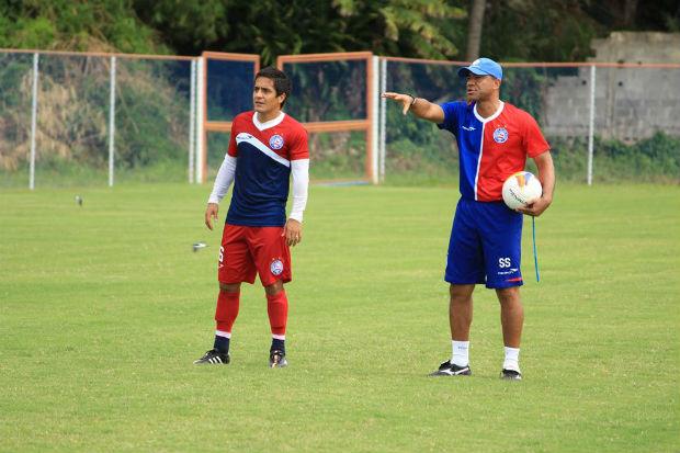 O técnico Sérgio Soares pretende usar força máxima neste domingo