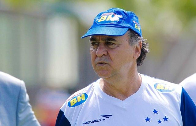 Marcelo Oliveira lembrou que outras equipes tem o mesmo problema (Foto: Washington Alves/LightPress)