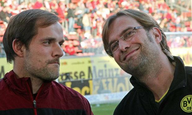 Thomas Tuchel (E) assumirá o comando do Dortmund após a saída de Jurgen Klopp (D)