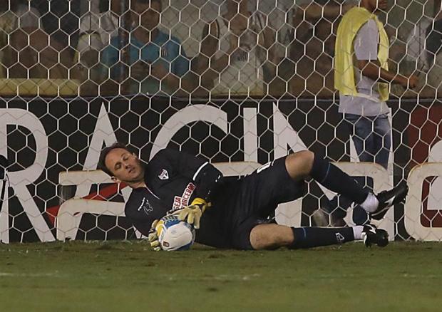 Aos 42 anos, Rogério Ceni reconheceu a superioridade alvinegra na Vila Belmiro