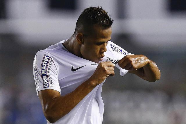 Geuvânio marcou um gol de placa neste domingo, na semifinal contra o São Paulo, na Vila Belmiro