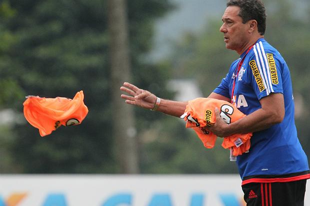 O treinador rubro-negro apontou o desgaste do Flamengo na temporada como uma das causas para a eliminação