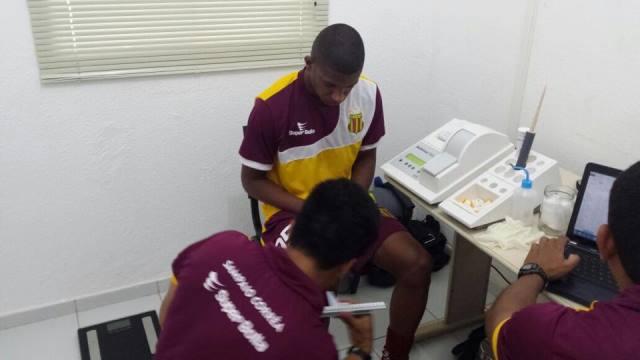 Após ser aprovado nos exames médicos, Bruno Moura se junto ao grupo do Sampaio Corrêa no treinamento