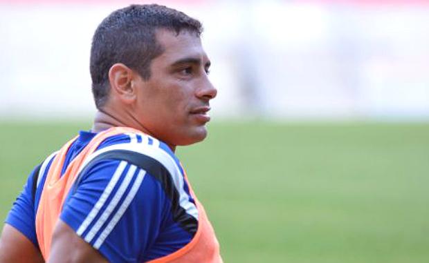 Jogador já ficou de fora contra o Cene-MS e só será desfalque diante da Chapecoense (Foto: Lino Sultanum/Sport)