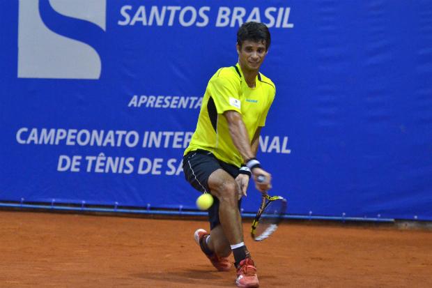 Rogerio Dutra da Silva, o Rogerinho, foi eliminado logo em sua estreia no Challenger de Santos (Foto:João Pires/Fotojump)