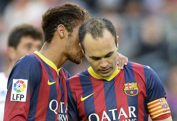 Enquanto o Barça vencia a tríplice coroa, em 2009, Neymar surgia no time profissional do Santos