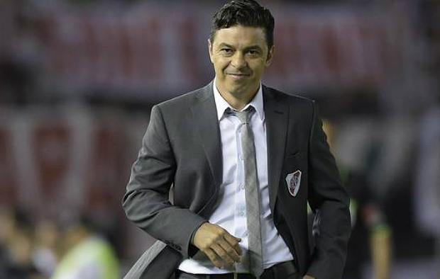 O técnico do River Plate insinuou que pode adotar a mesma escalação nos três clássicos