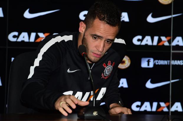 A diretoria de comunicação do Corinthians permitiu que Renato Augusto desse entrevista na quinta