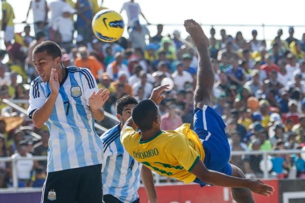 O Brasil foi superado pela Argentina nesta quinta-feira, em Manta, no Equador (Foto:Marcello Zambrana/BeachSoccer.com)