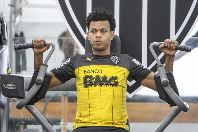 Edcarlos quer focar no título mineiro, mas não deixa de pensar nas oitavas de final da Libertadores