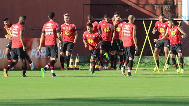 O treino do JEC manteve o mistério sobre a escalação para a final, acrescentando a dúvida no meio de campo