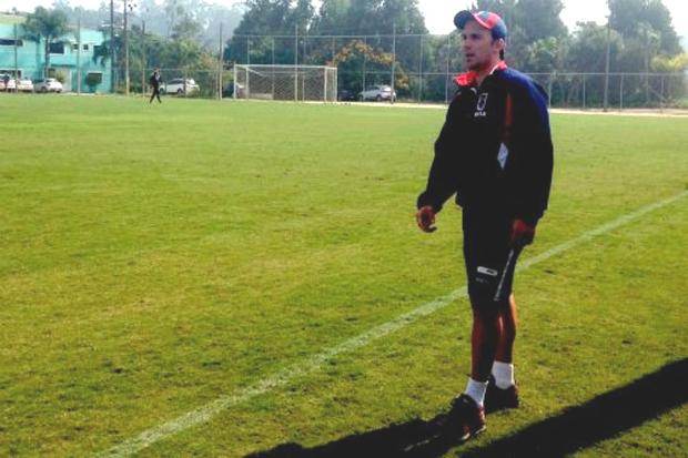 Fernando Miguel assumiu como técnico interino após a saída de Luciano Gusso