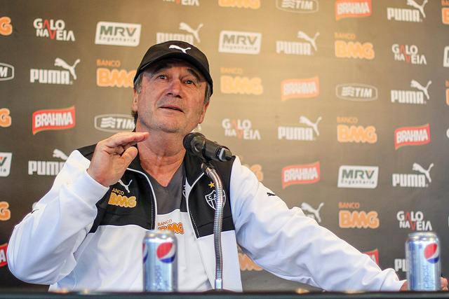 Apesar de precisar da vitória na final do Mineiro, Levir Culpi é cauteloso e não antecipará volta de atletas