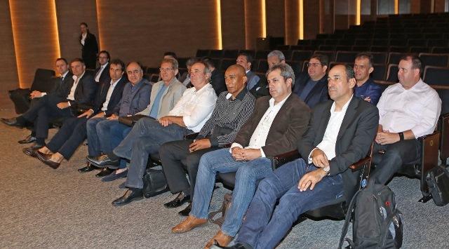 Estiveram na reunião 17 dos 20 técnicos de clubes da Série A do Brasileirão: Tite, Argel Fucks e Milton Mendes