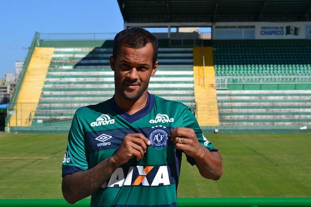 Destaque da Chape no Brasileirão 2014, Bruno Silva retorna ao clube após passagem pela Ponte Preta
