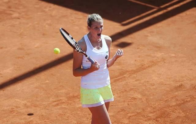 Cabeça de chave número 1 do torneio, Karolina Pliskova teve dificuldades para vencer Tsvetana Pironkova