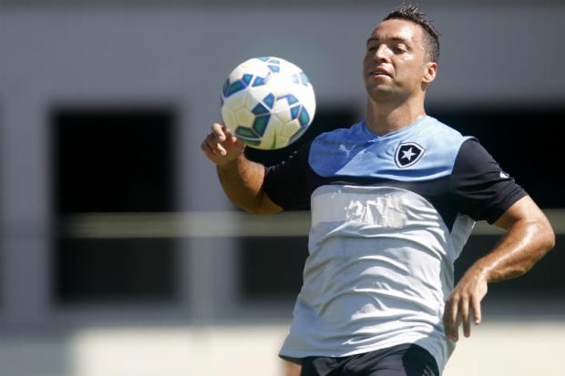 Estreando pelo Botafogo, meia deu início ao retorno ao futebol com gol importante e (Foto: Vitor Silva/SSPress)