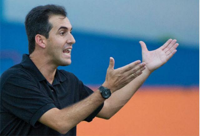 Após improvisar defesa da Caldense no jogo do Mineirão, técnico terá reforços para decisão