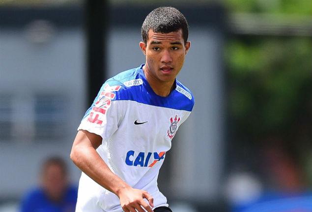 Tocantins chegou a disputar algumas partidas pelo profissional em 2014, com Mano Menezes