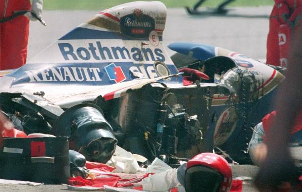 A Williams de Ayrton Senna ficou completamente destruída depois do acidente em Ímola