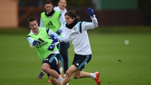O lateral-esquerdo brasileiro Filipe Luís pode estar deixando o Chelsea para retornar ao Atlético de Madri