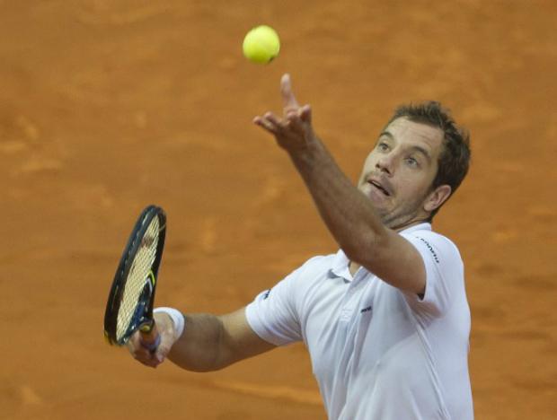 O francês Gasquet passou tranquilamente pelo croata Karlovic e vai enfrentar Berdych na segunda fase em Madrid
