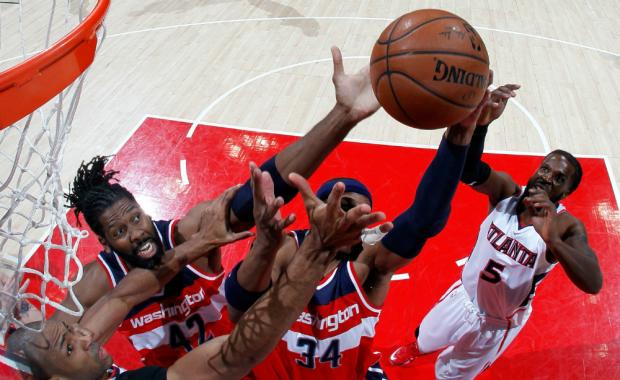 O Atlanta Hawks derrotou o Washington Wizards em um duelo muito equilibrado nesta terça-feira (Foto:Kevin C. Cox)