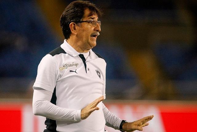 René Simões está confiante com o acesso do Botafogo à Série A do Campeonato Brasileiro
