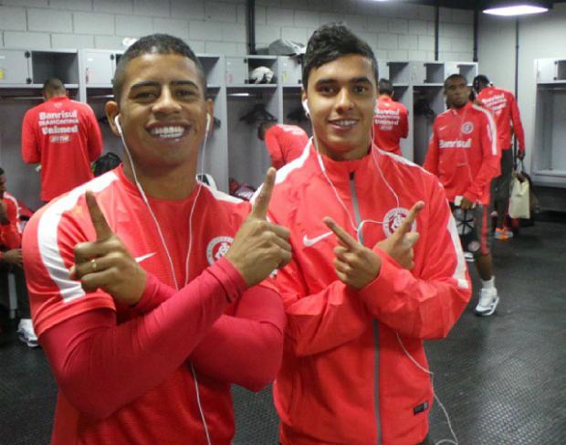 O atacante Taiberson (à esquerda) reconheceu a eficiência do Atlético-PR na Arena da Baixada
