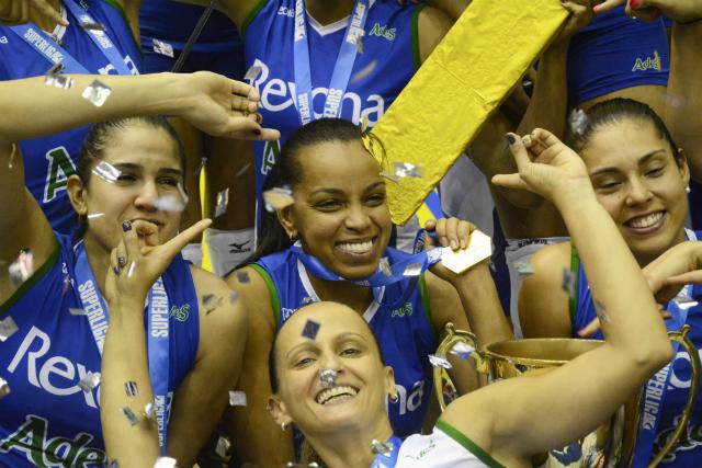 O último título da levantadora Fofão foi a Superliga 2014/2015, com o Rexona-Ades/ Rio de Janeiro