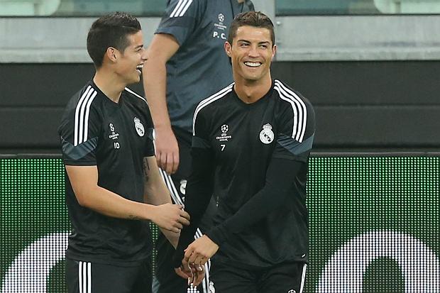 Ao ser questionado sobre CR7 e Messi, James se manteve em cima do muro