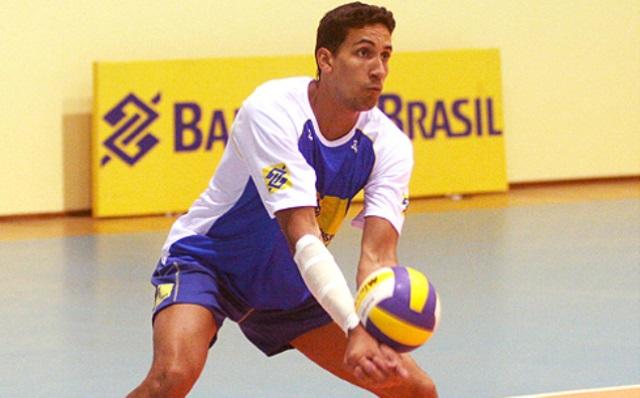 Montes Claros apostará na experiência do oposto André Nascimento para a próxima Superliga