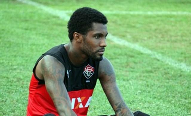 Rhayner será o grande desfalque do Vitória para o jogo contra o ASA, pela segunda fase da Copa do Brasil