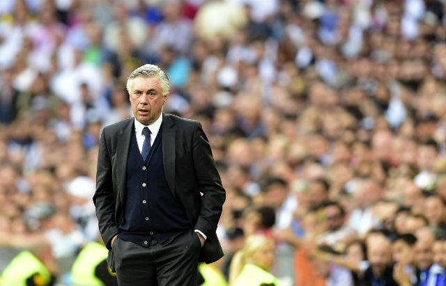 Após apaludir árbitro contra Valência, Ancelotti pode ficar fora do banco de reservas nas últimas rodadas do Espanhol
