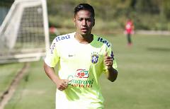 Com pubalgia, Biteco ficou fora da lista de 21 jogadores que seguem para o Mundial; Quatro ainda serão cortados