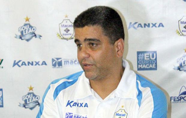 Técnico Marcelo Cabo mostrou preocupação com os chutes de longa distância