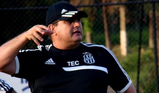 Guto Ferreira está satisfeito com o elenco que tem em mãos para trabalhar na Ponte Preta