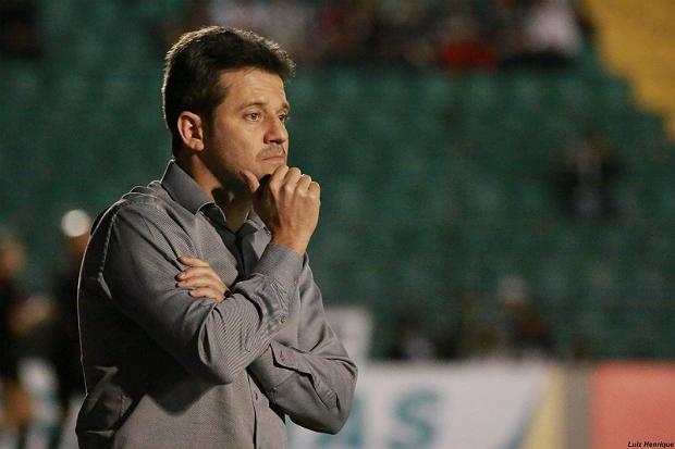 Na coletiva, Argel ironizou os rumores sobre seu cargo e provocou: