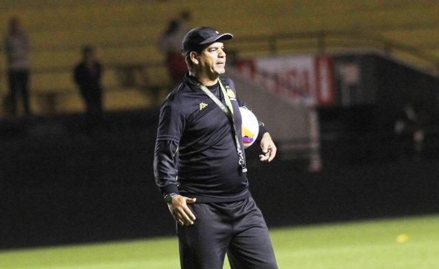 Criciúma, de Moacir Júnior, vai em busca da segunda vitória consecutiva na Série B