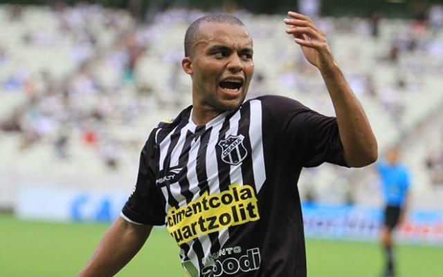Atuando regularmente pelo Ceará, Samuel Xavier garante que tem condições de jogar 90 minutos domingo